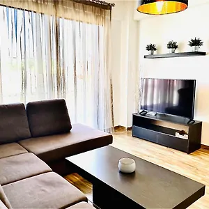 Bali 101 Apartament Larnaca