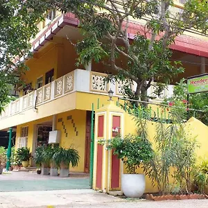 Henderson Airport Kwatera prywatna Negombo